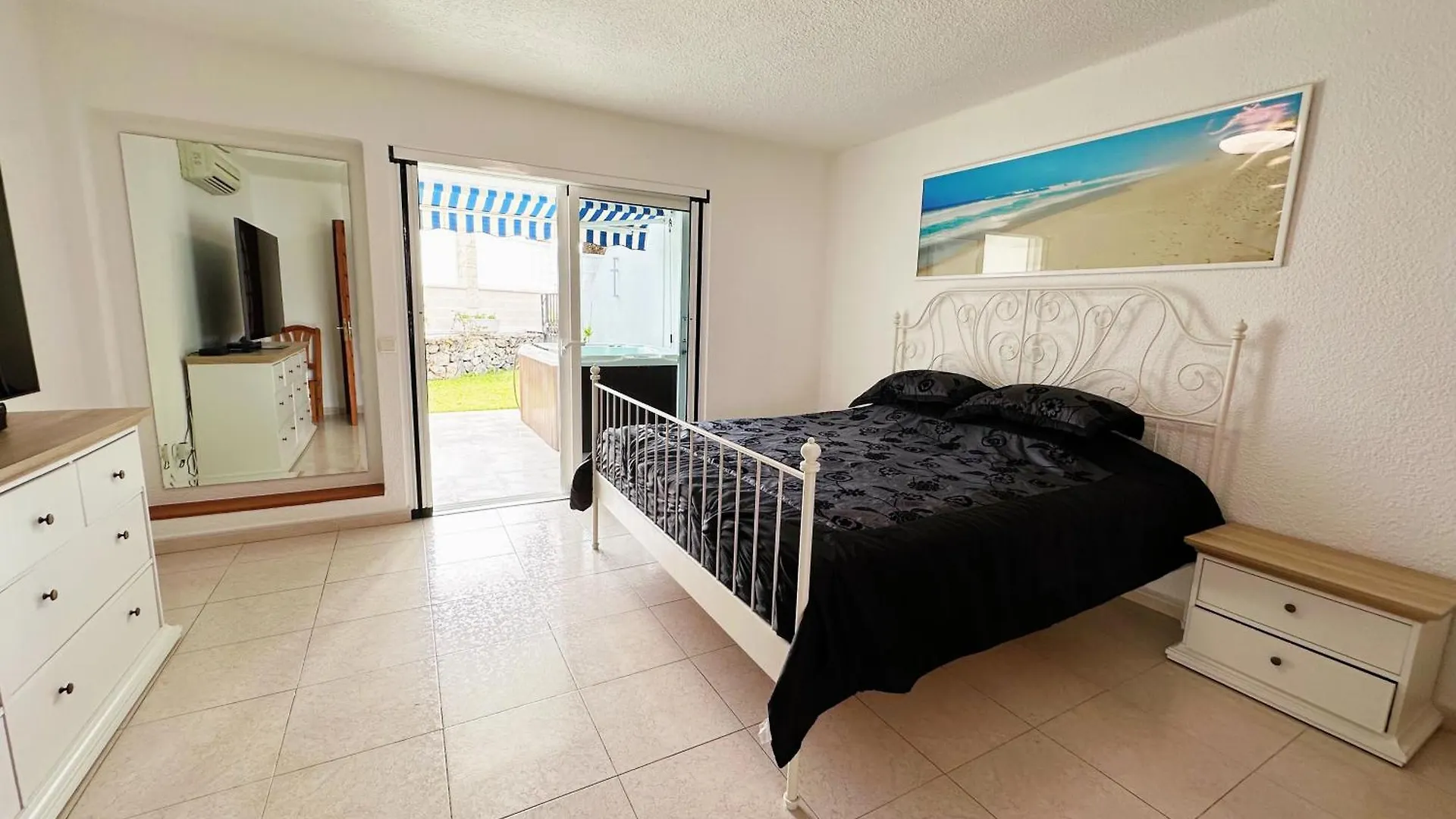 2 Bedrooms Bungalow With Amazing View And Private Jacuzzi Costa Adeje  Spain