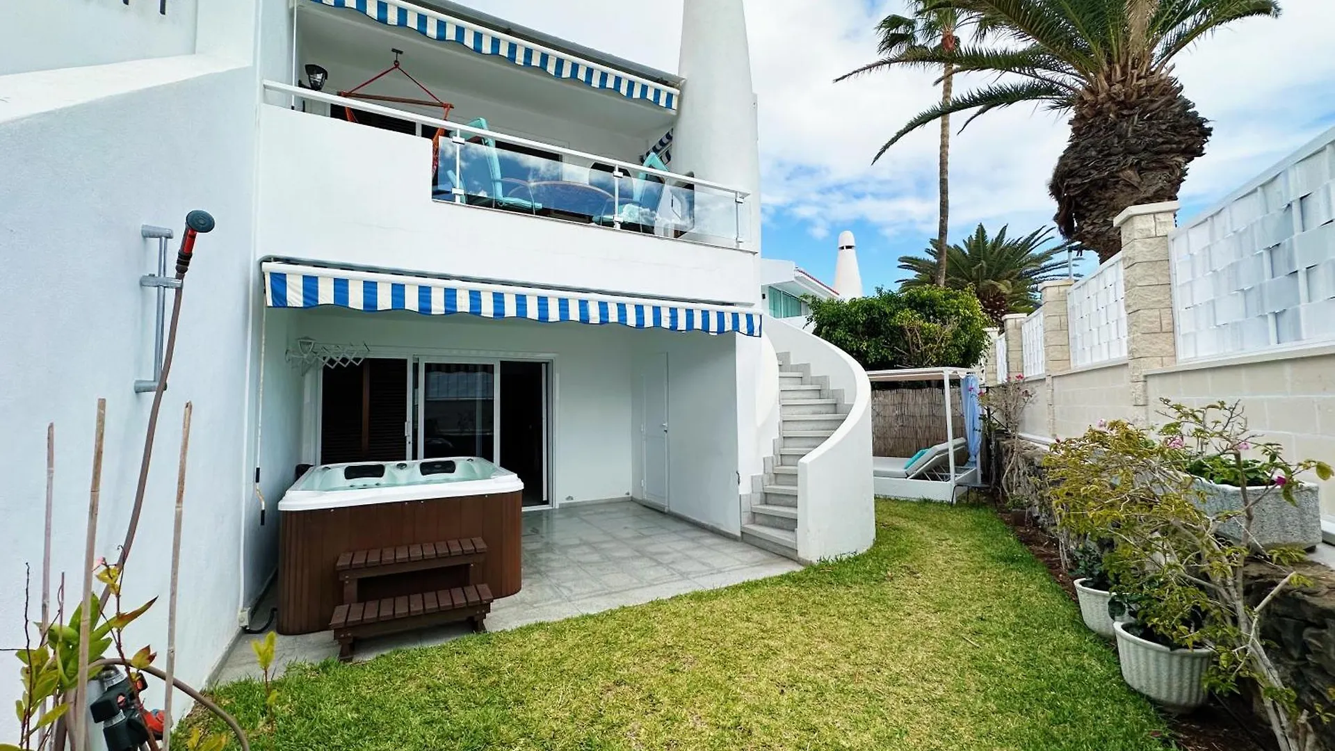 2 Bedrooms Bungalow With Amazing View And Private Jacuzzi Costa Adeje  0*, Costa Adeje (Tenerife)